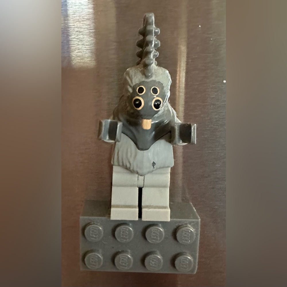 ✅3 for $25 - LEGO Star Wars Thi-Sen Minifigure Magnet (Talz Chieftain)